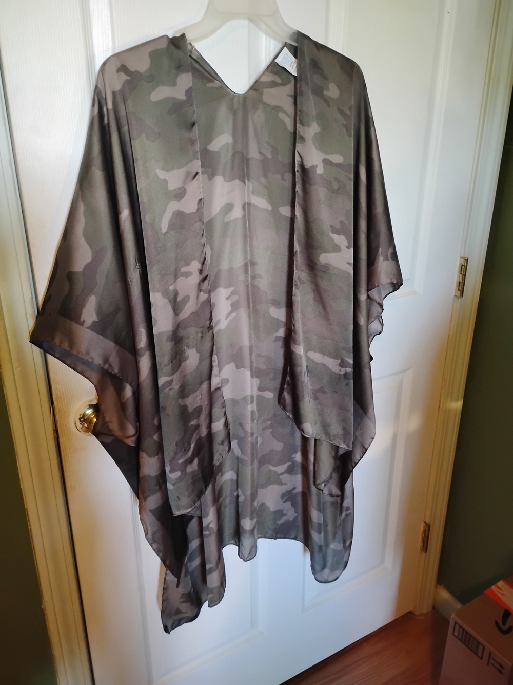Time and Tru Camouflage Satin Kimono Robe